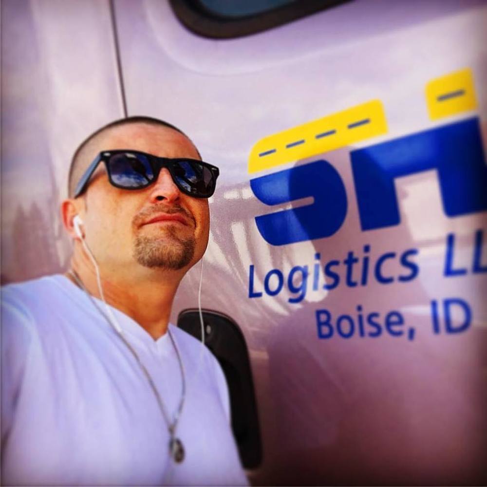 Meet your Posher, Saudin